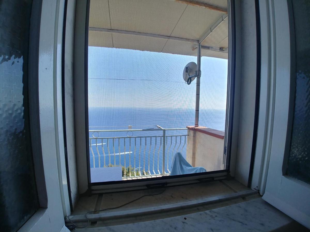 Giardino Sul Mare Apartment Amalfi Bagian luar foto